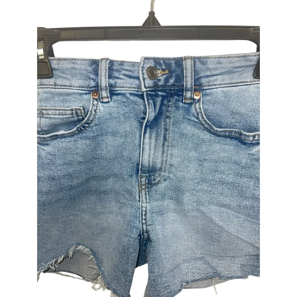 H&M Women's Size 2 Denim Jean Cut-Off Shorts - Picture 3 of 12